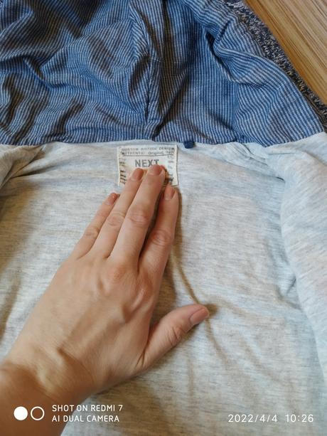 Sveter next, next,110