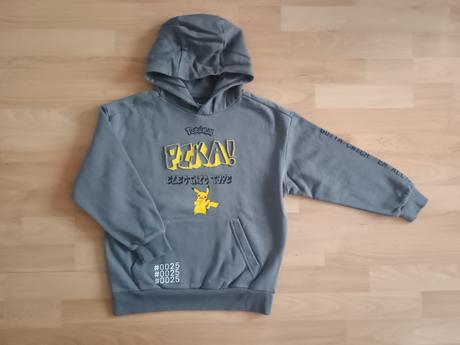 Mikina pokémon, 134