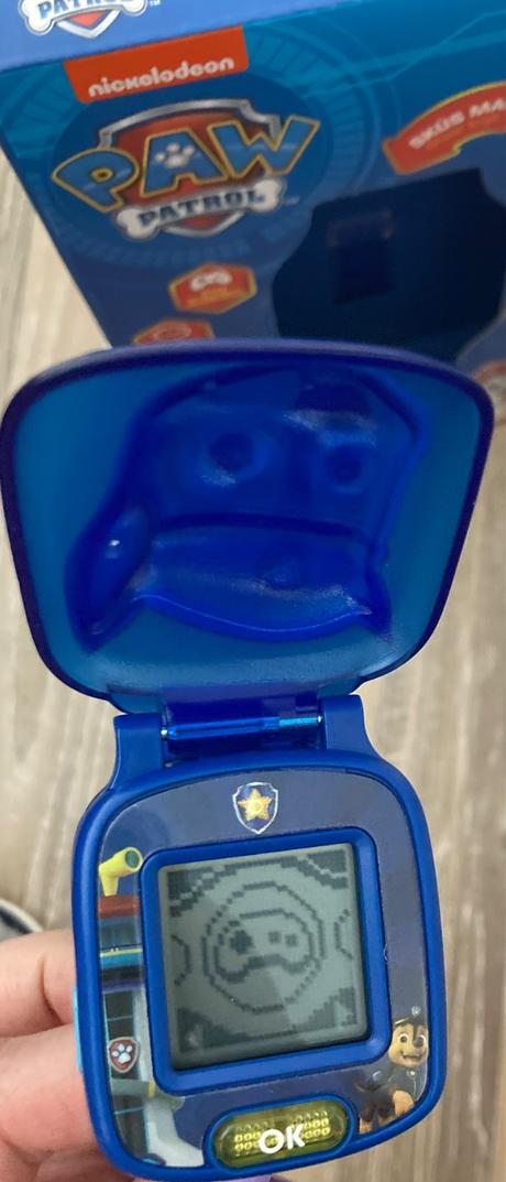 Detské hovoriace hodinky -chase,ako nové,