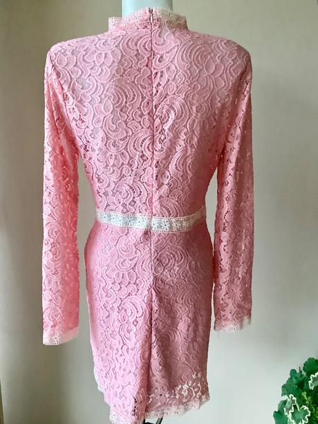 Krajkové šaty 2+1napoly, 40