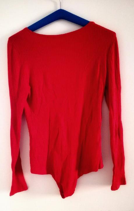 Dámske zavinovacie body červenej farby (nové) vel., l