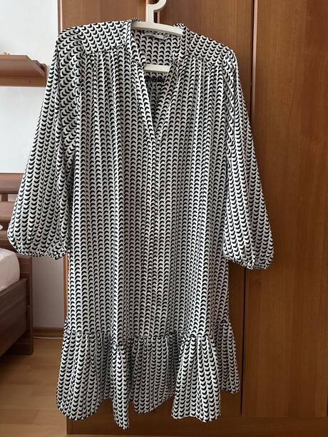 Šaty s opaskom reserved, reserved,l