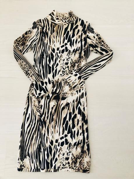 Šaty z úpletu, m / s