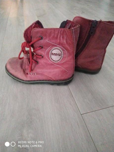 Kotníkové topánky, 28