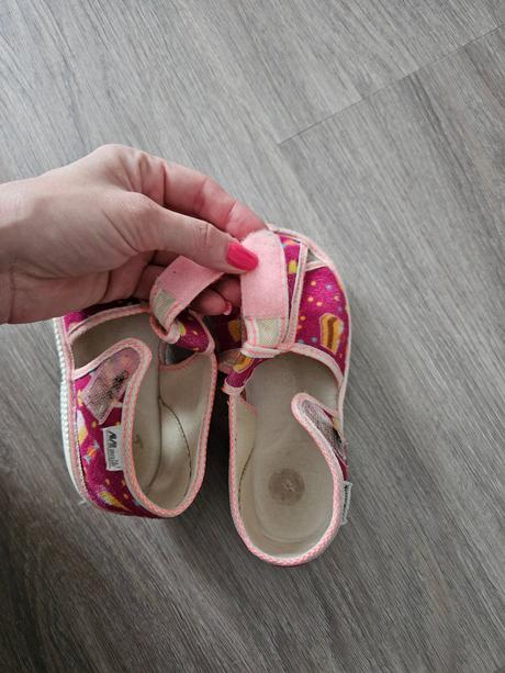 Manik papucky, manik,28