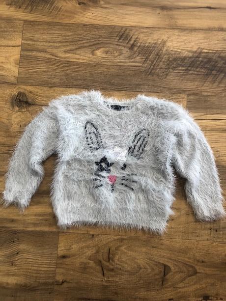 Jemnucky svetrik, 98