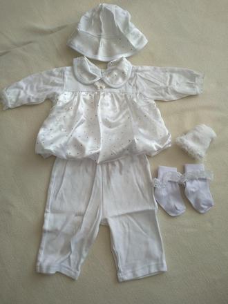 Oblečenie na krst, 62