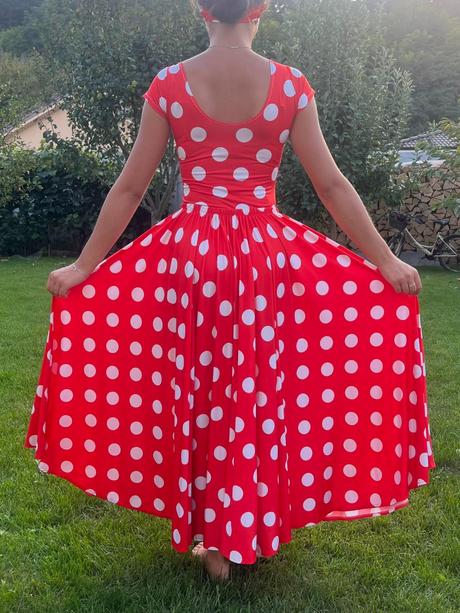 Tanečné šaty na spoločenské tance na stt a latinu, 152