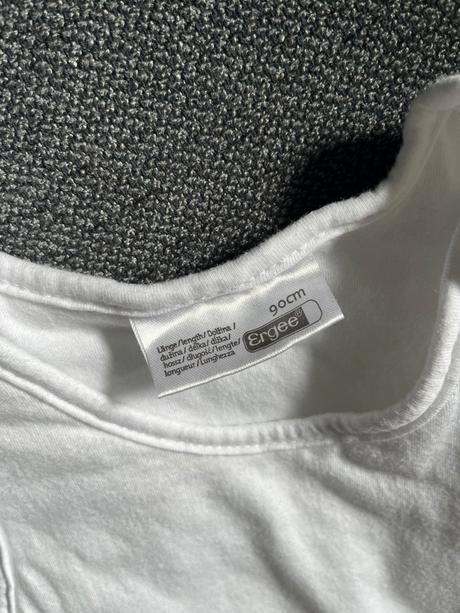 Modrobiela zavinovačka na spanie,