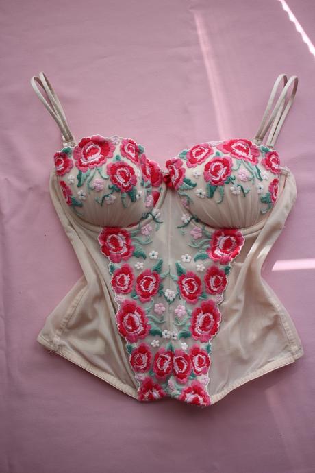 Romantický vyšívaný korzet h&m, h&m,m