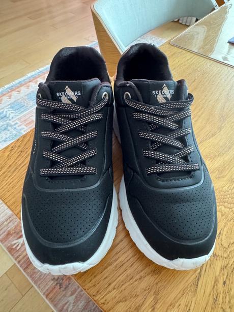 Botasky, skechers,32