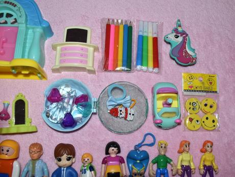 Nábytok figúrky a iné, 