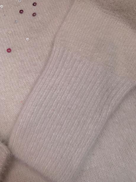 Pulovrik s flitrami, 122