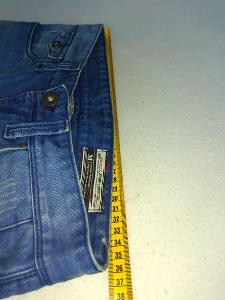 Riflové kraťasy, 28