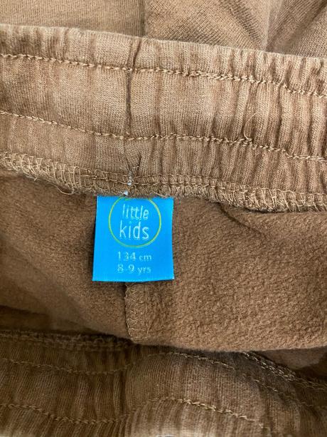 Hnede teplaky, kids,134