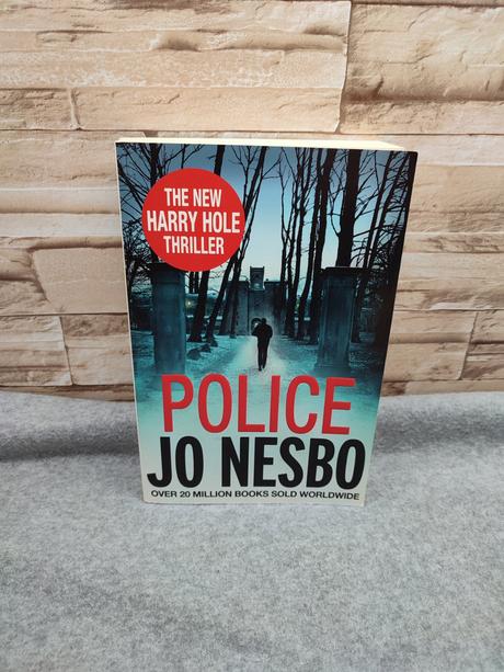 Police en - jo nesbo, 