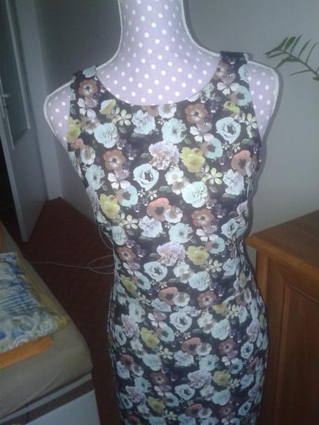Kvetinkové šaty s čipkou h&m veľ. 38, 38