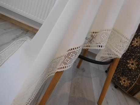 Biely obrus s krajkou + 2 x háčkovaná dečka, 