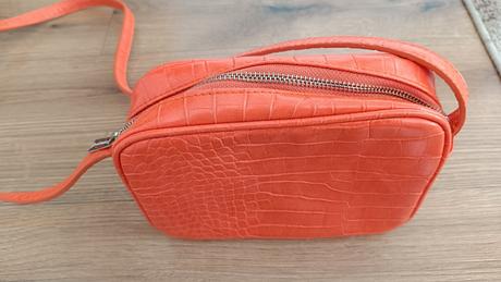 Kabelka, stradivarius