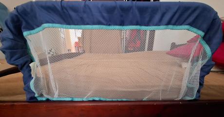 Zábrana proti pádu z postele, 