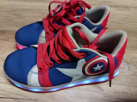 Topánky marvel svietiace, marvel,33