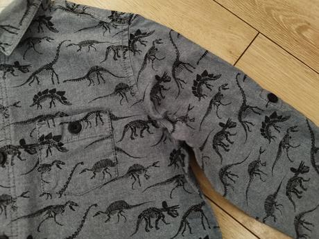 Úžasná košeľa, 104