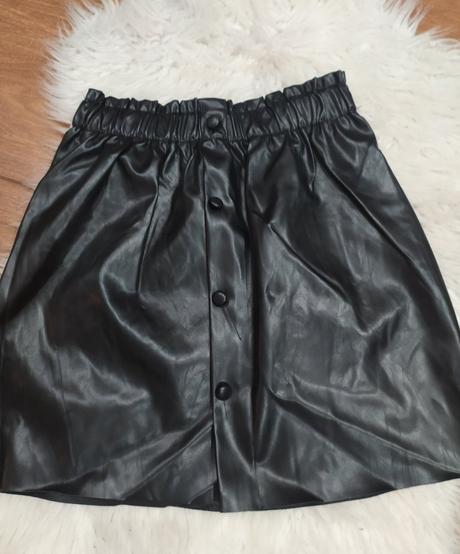 Koženkova suknička, 140