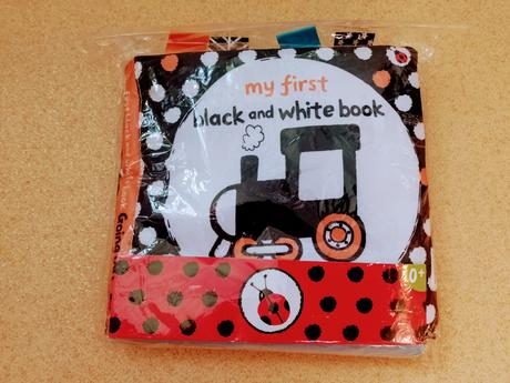 Kontrastná látková kniha, 