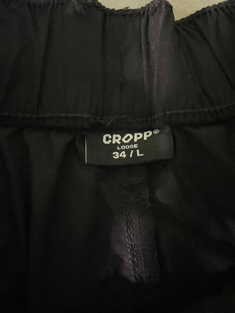 Sustakove kratasy, 34