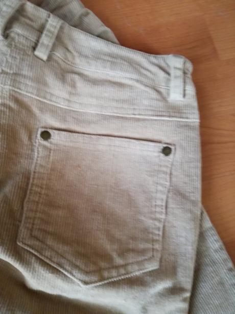 Menžestrové vyšívané nohavice k, m