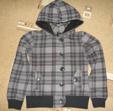 Dievčenská mikina- sveter, 146