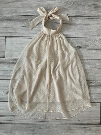 Top s viazaním okolo krku, s