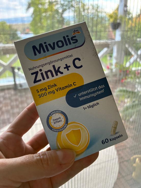 Mivolis Kapsuly Zinok + vitamín C Depot, 60 ks