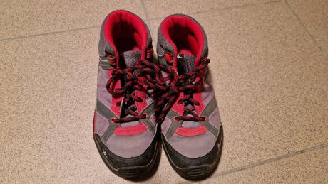 Turistické topánky, 33