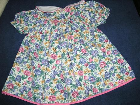 Znač. šaty 974, c&a,86