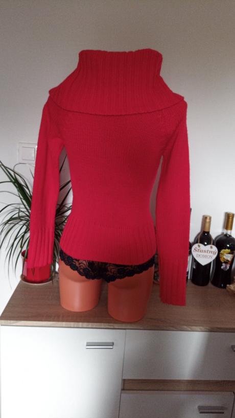 Pletený sveter v.s, s