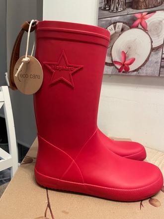 Gumáky bisgaard, 34