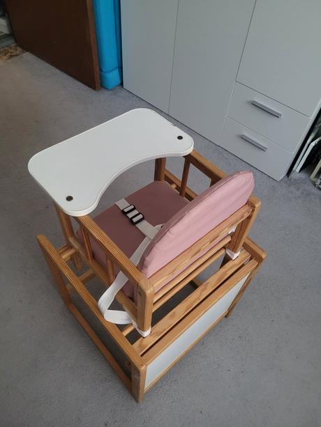 Stolička na kŕmenie 2v1,