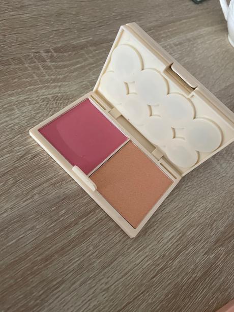 Paletky očných tieňov, 