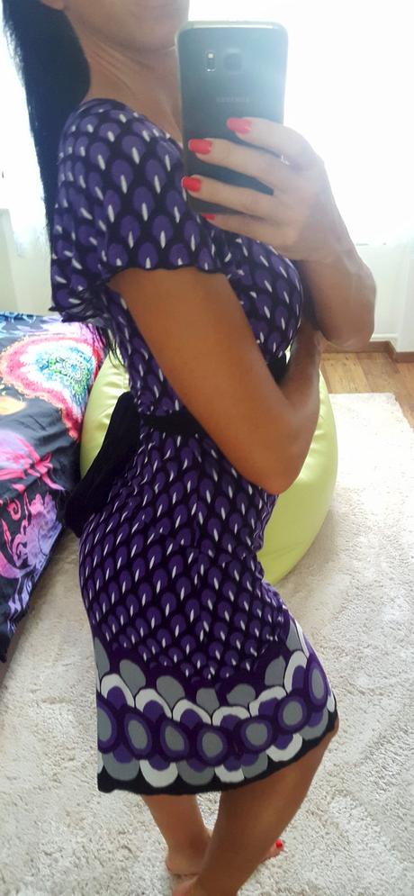 Vzorovane fialkove satocky, s