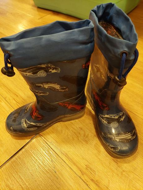 Chlpacenske gumaky 27, 27