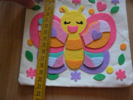 Dievčenská kabelka s motýľom, 