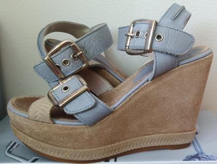 Krásne kožené sandále na platforme zn. blackstone, 36