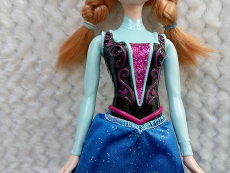 Barbie mattel anna v lesklej sukni, 