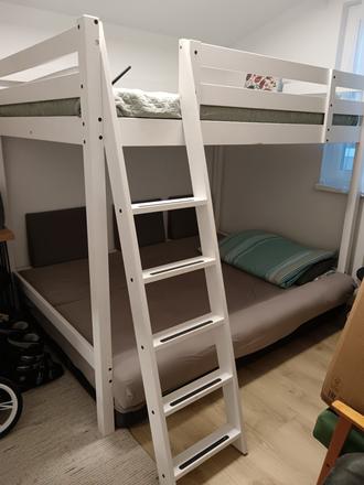 Ikea vyvysena posteľ, šírka (cm): 140,dĺžka (cm): 200