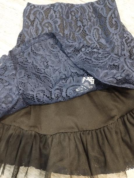 Slavnostne saty, c&a,134