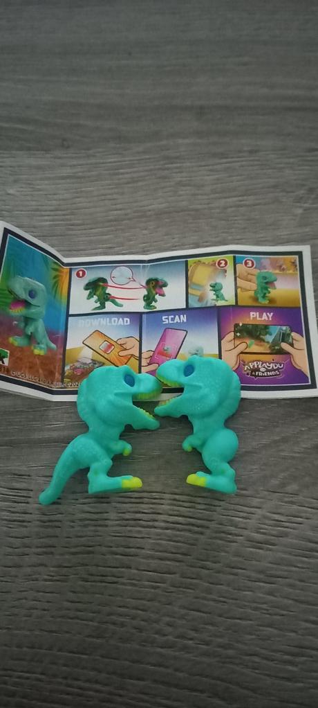 Kinder dinosaurs jursky world 2,