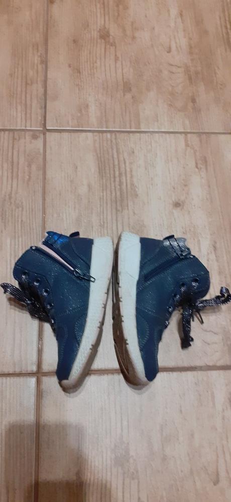 Prechodné topánky, 25