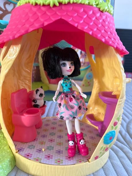 Enchantimals panda dom, 