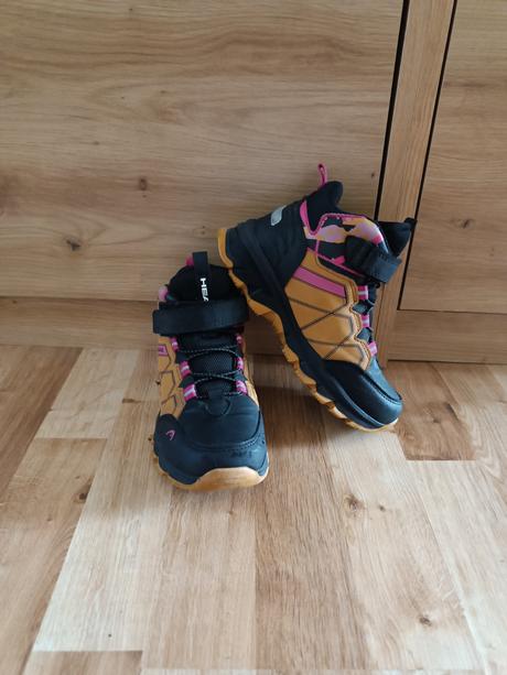 Prechodno-zimna obuv, 32